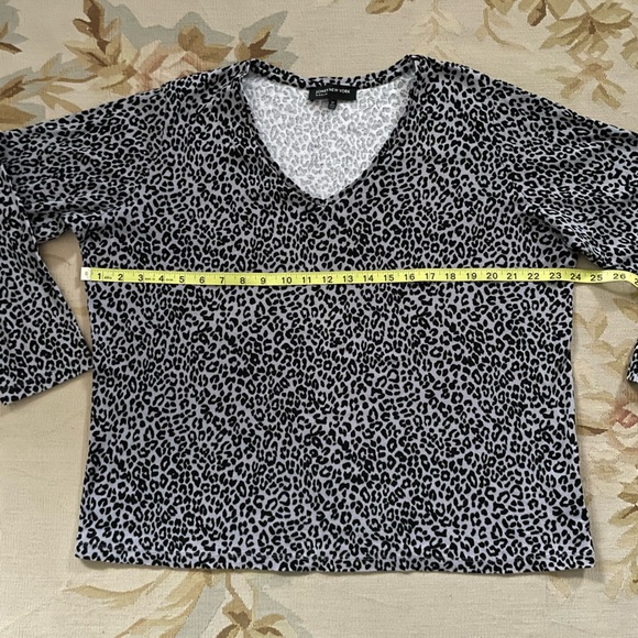 2X grey and black big cat print top - Picture 4 of 6